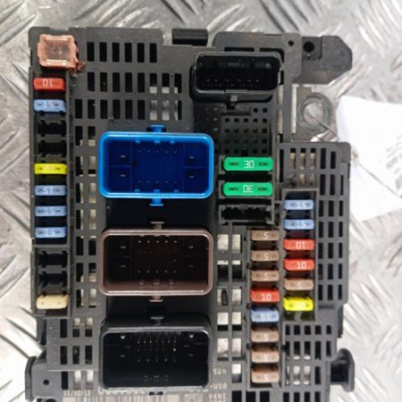 Porte fusible CITROEN C4 2 Photo n°1