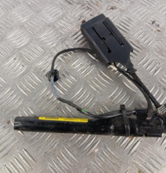 Attache ceinture avant gauche RENAULT TWINGO 2