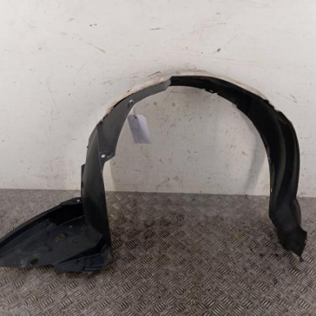 Pare boue avant droit TOYOTA AURIS 1