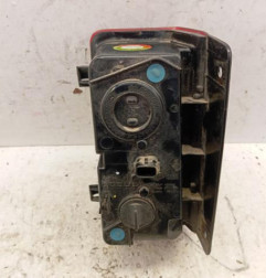 Feu de pare choc arriere droit RENAULT TRAFIC 3 COURT