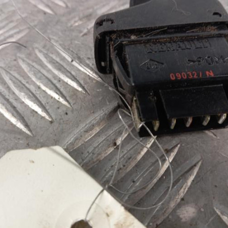 Interrupteur de leve vitre avant droit RENAULT KANGOO 1