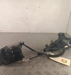 Serrure avant gauche PEUGEOT 308 2 SW