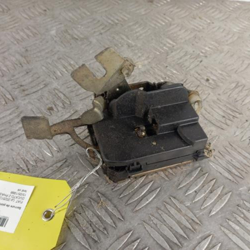 Serrure de porte de coffre droite FIAT DUCATO 2