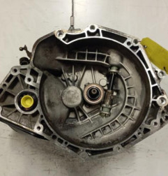 Boite de vitesses OPEL CORSA B Photo n°1