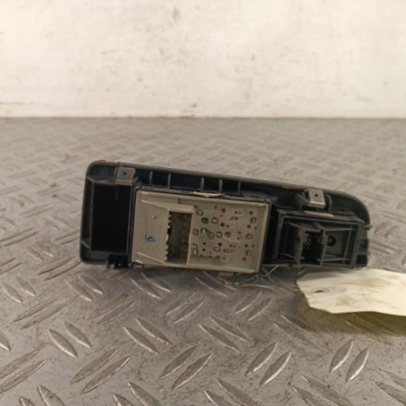Interrupteur de leve vitre avant gauche FIAT GRANDE PUNTO
