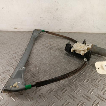Leve vitre electrique avant droit RENAULT CLIO 2 Photo n°1