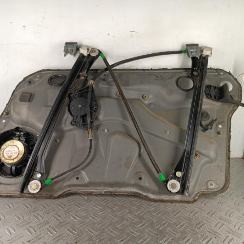 Leve vitre electrique avant gauche VOLKSWAGEN GOLF 4