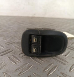 Interrupteur de leve vitre avant gauche PEUGEOT 206 Photo n°1