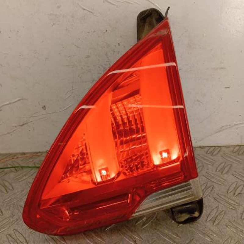 Feu arriere secondaire droit (feux) PEUGEOT 2008 1 Feu arriere secondaire droit (feux) PEUGEOT 2008 1