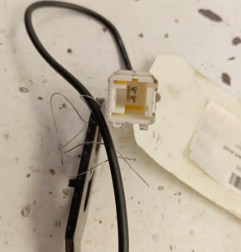 Attache ceinture avant droit PEUGEOT 207 Photo n°3