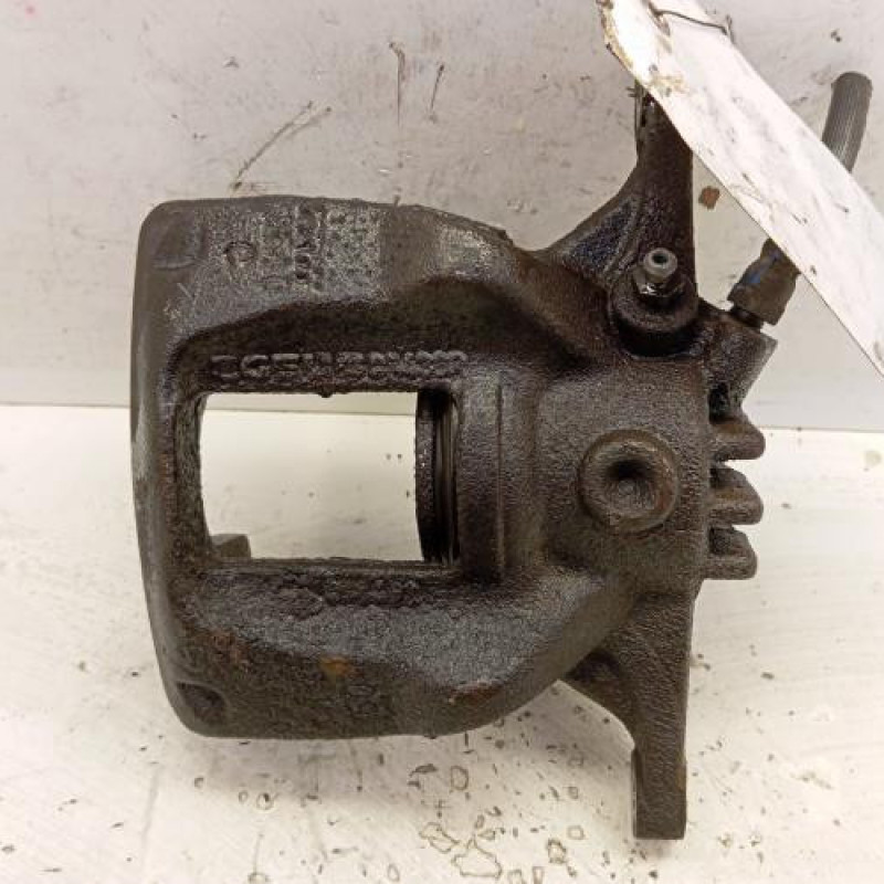 Etrier avant droit (freinage) RENAULT TRAFIC 3 COURT