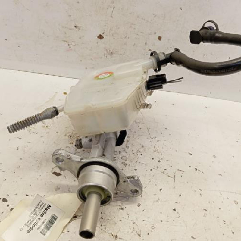 Maitre cylindre (freinage) RENAULT TRAFIC 3 COURT