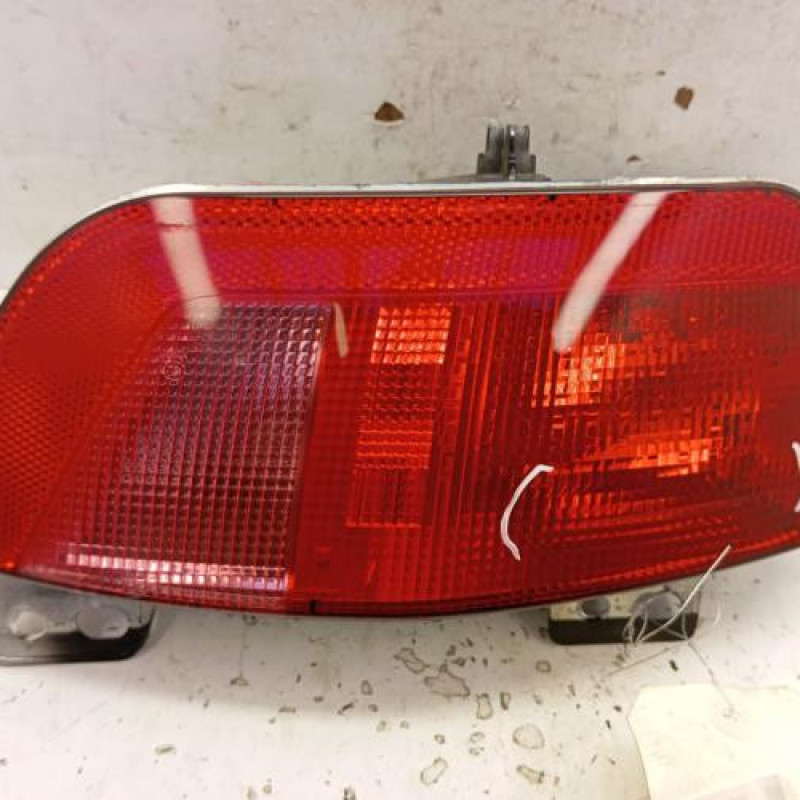 Feu de pare choc arriere gauche CITROEN C4 PICASSO 2