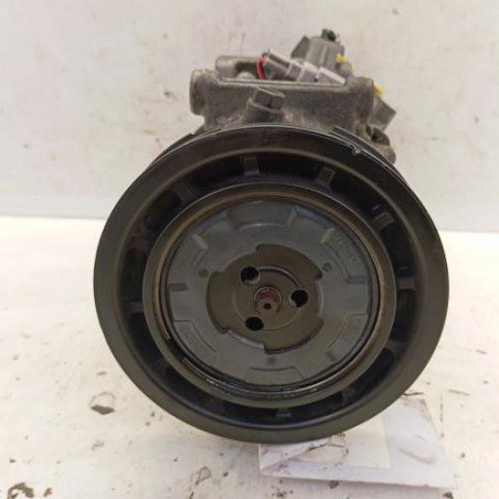 Compresseur clim RENAULT SCENIC 3 Photo n°1