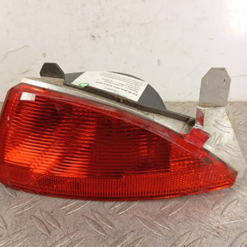 Feu de pare choc arriere droit RENAULT KADJAR