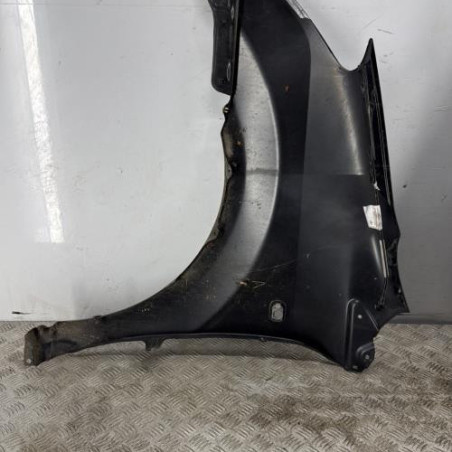 Aile avant droit TOYOTA COROLLA VERSO 2