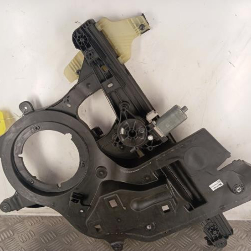 Leve vitre electrique avant gauche PEUGEOT PARTNER 3