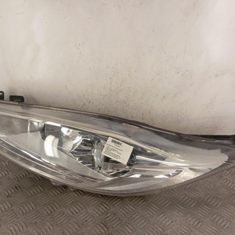 Optique avant principal gauche (feux)(phare) FORD FIESTA 6
