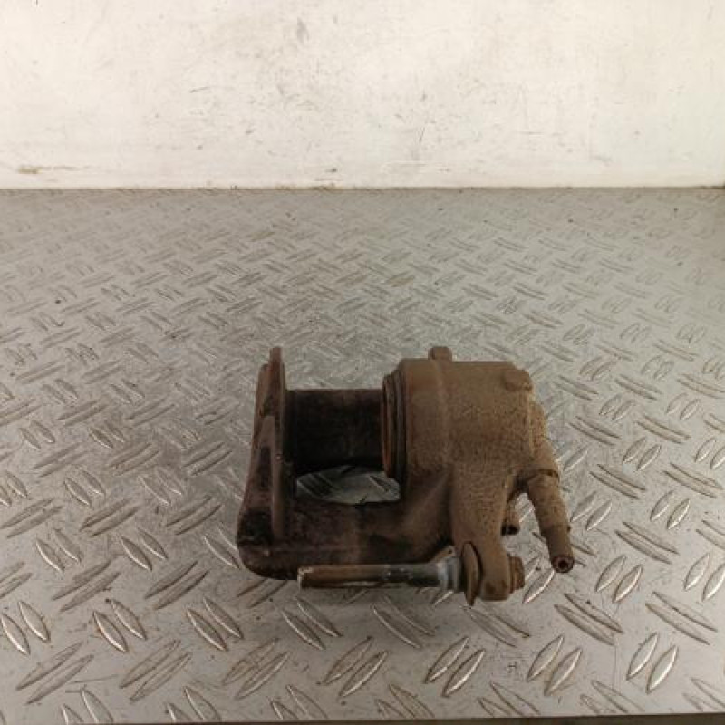 Etrier avant droit (freinage) FIAT DOBLO 2