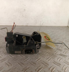 Serrure de porte de coffre gauche RENAULT TRAFIC 2