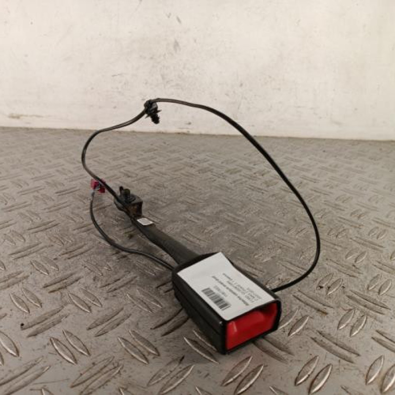 Attache ceinture avant droit FORD C-MAX 2