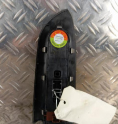 Interrupteur de leve vitre avant gauche FIAT 500X