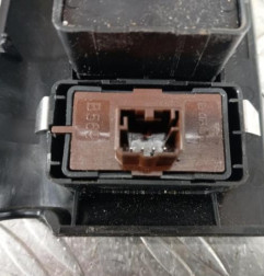 Interrupteur de leve vitre avant gauche FIAT 500X Photo n°4