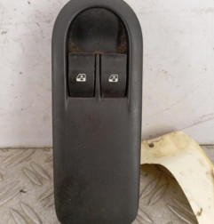 Interrupteur de leve vitre avant gauche RENAULT MEGANE 2 Photo n°1