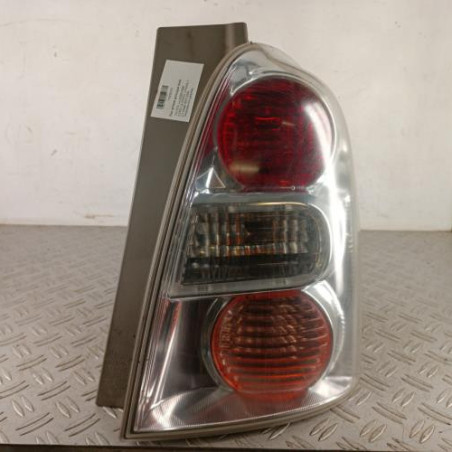 Feu arriere principal droit (feux) TOYOTA COROLLA VERSO 2 Photo n°1