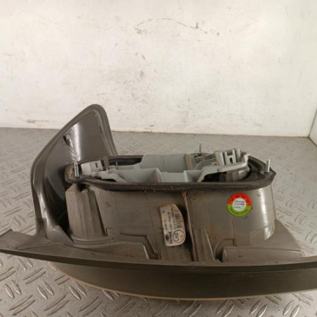 Feu arriere principal gauche (feux) TOYOTA COROLLA VERSO 2