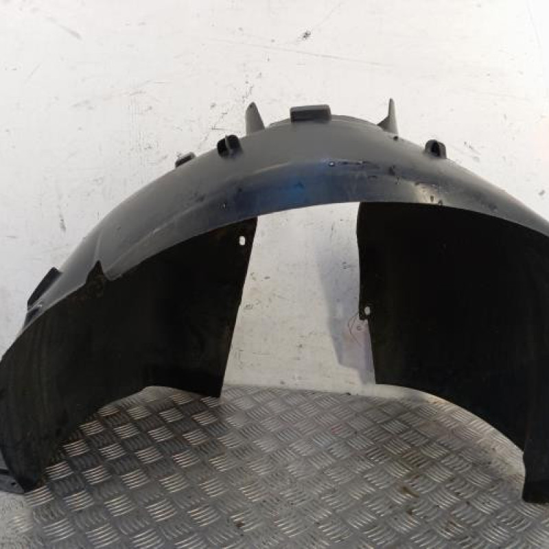 Pare boue avant gauche PEUGEOT 207