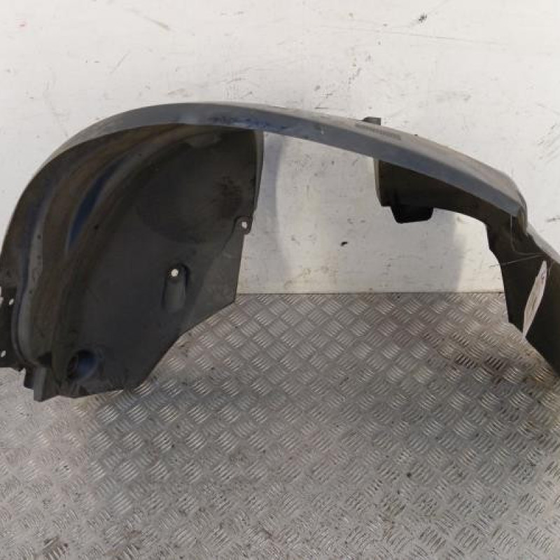 Pare boue avant droit DACIA DUSTER 1
