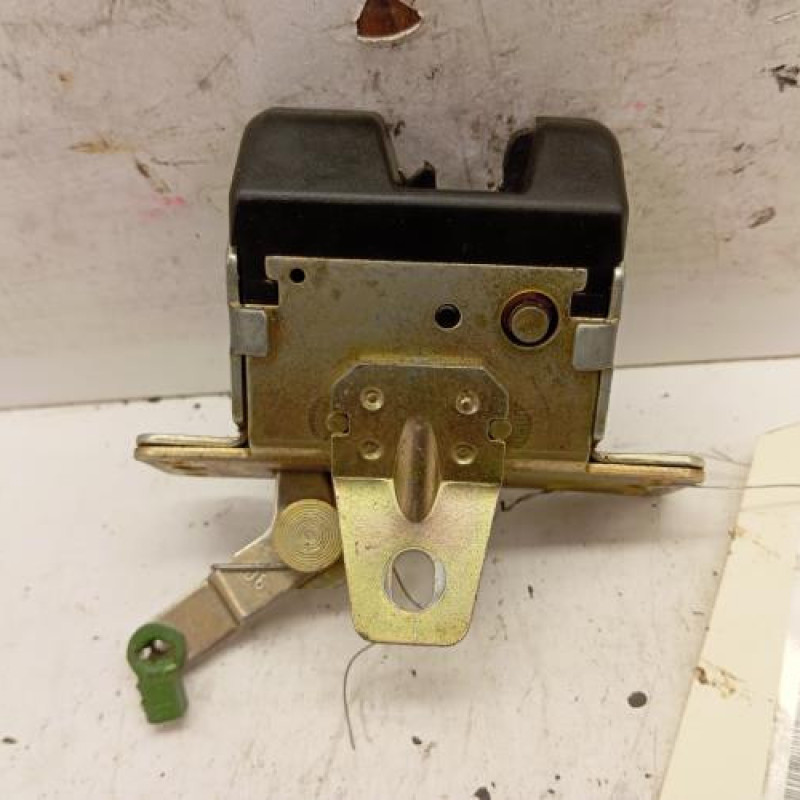 Serrure de hayon OPEL ASTRA G