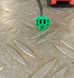 Attache ceinture avant droit FIAT 500X Photo n°3