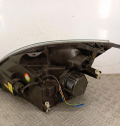 Optique avant principal droit (feux)(phare) FORD FIESTA 5 Photo n°3