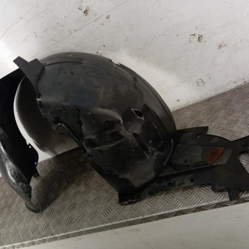 Pare boue avant gauche PEUGEOT 1007