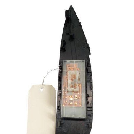 Interrupteur de leve vitre avant droit NISSAN QASHQAI 2