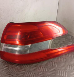 Feu arriere principal droit (feux) PEUGEOT 308 2 SW Photo n°1