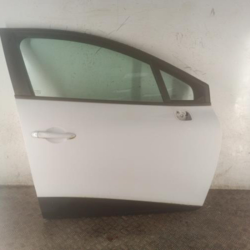 Porte avant droit RENAULT CLIO 4