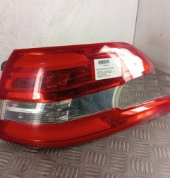 Feu arriere principal droit (feux) PEUGEOT 308 2 SW Photo n°1