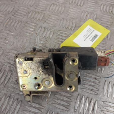 Serrure avant gauche PEUGEOT 106