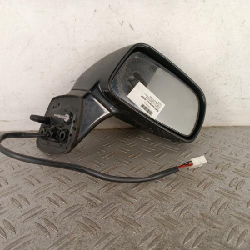 Retroviseur droit TOYOTA COROLLA VERSO 2