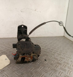 Serrure avant gauche VOLKSWAGEN PASSAT 4