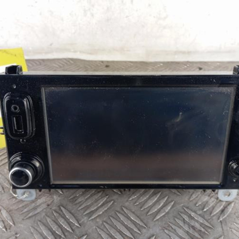 Ecran GPS RENAULT CLIO 4 Ecran GPS RENAULT CLIO 4
