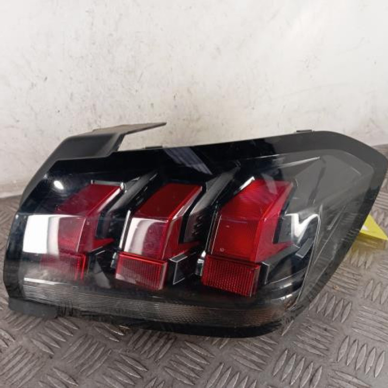 Feu arriere principal droit (feux) PEUGEOT 208 2