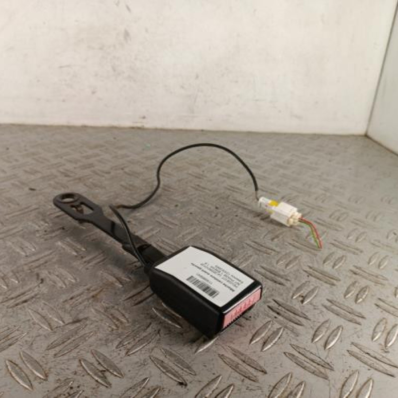 Attache ceinture avant gauche PEUGEOT 307