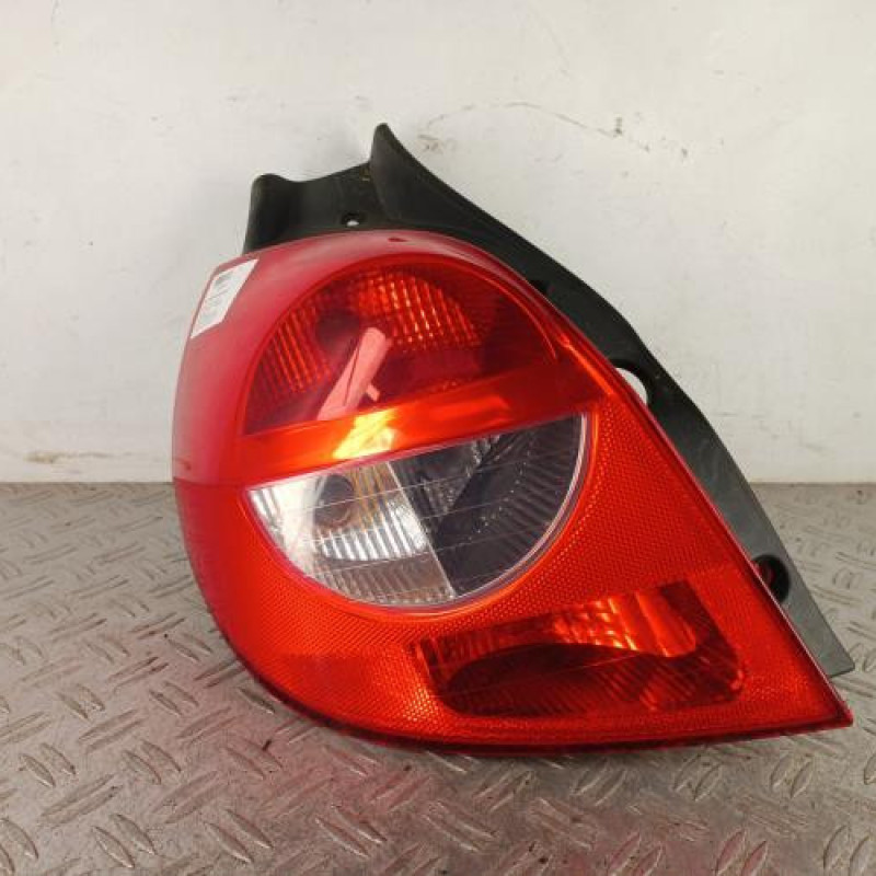 Feu arriere principal gauche (feux) RENAULT CLIO 3