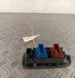 Interrupteur de leve vitre avant droit RENAULT CLIO 3