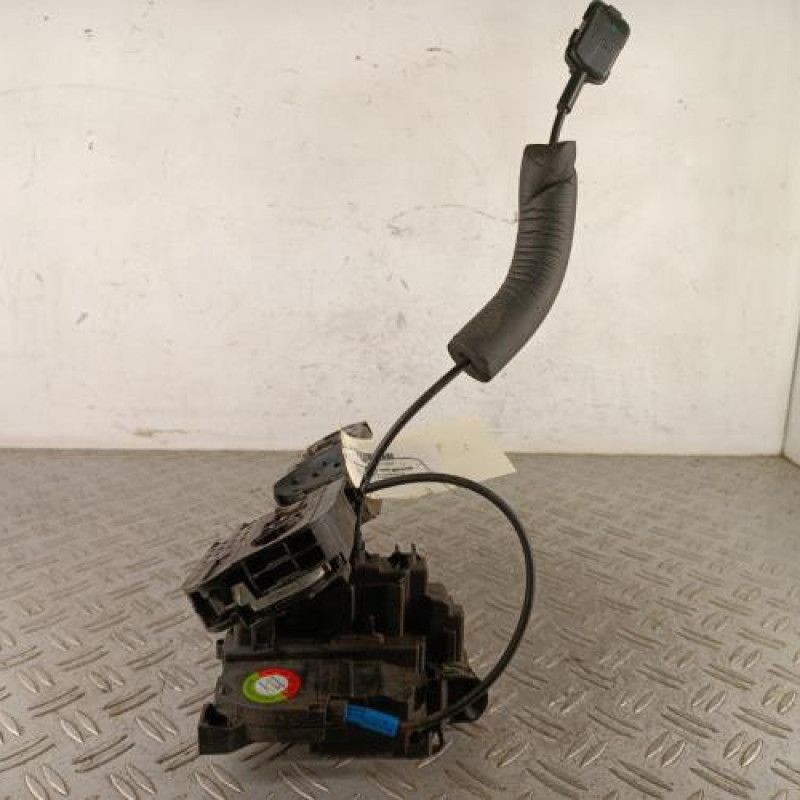 Serrure avant gauche RENAULT MEGANE 3 Serrure avant gauche RENAULT MEGANE 3