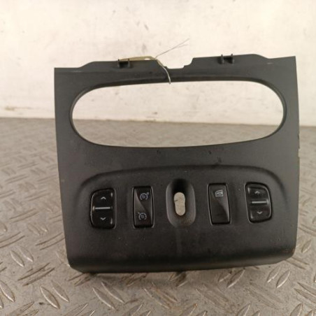 Interrupteur de leve vitre avant gauche DACIA SANDERO 2